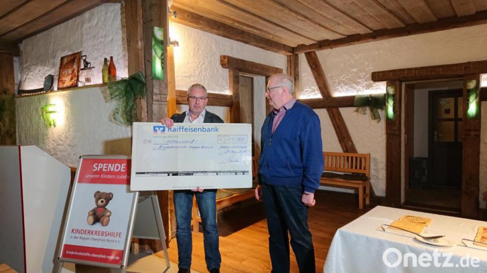 Dorfgemeinschaft Röthenbach spendet 11 000 Euro an Kinderkrebshilfe