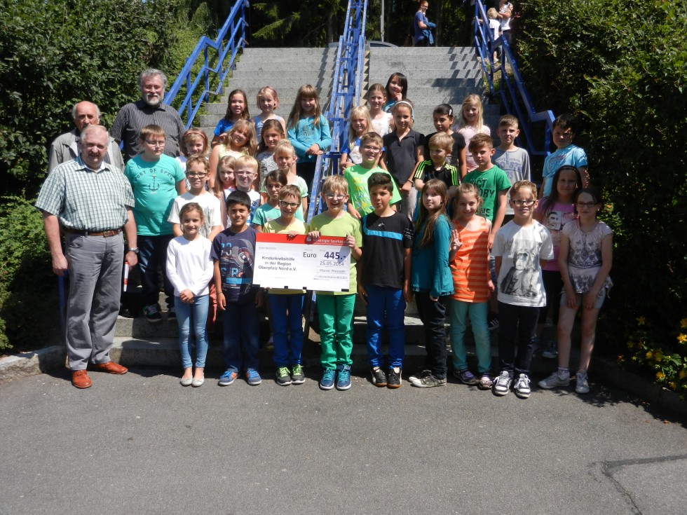 Erstkommunionkinder Pressath spenden