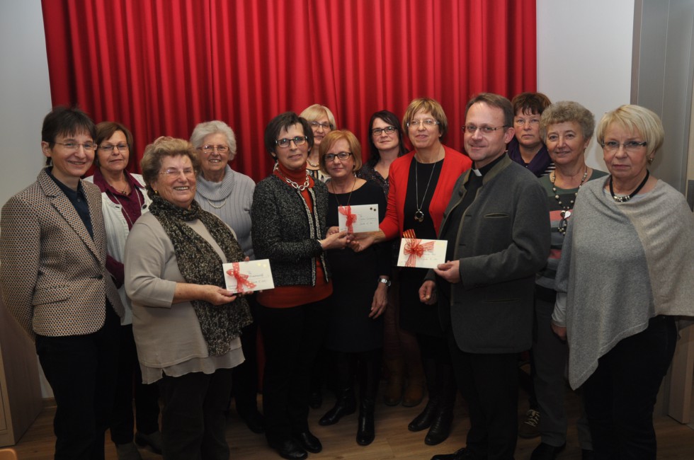 Frauen zeigen sich großzügig