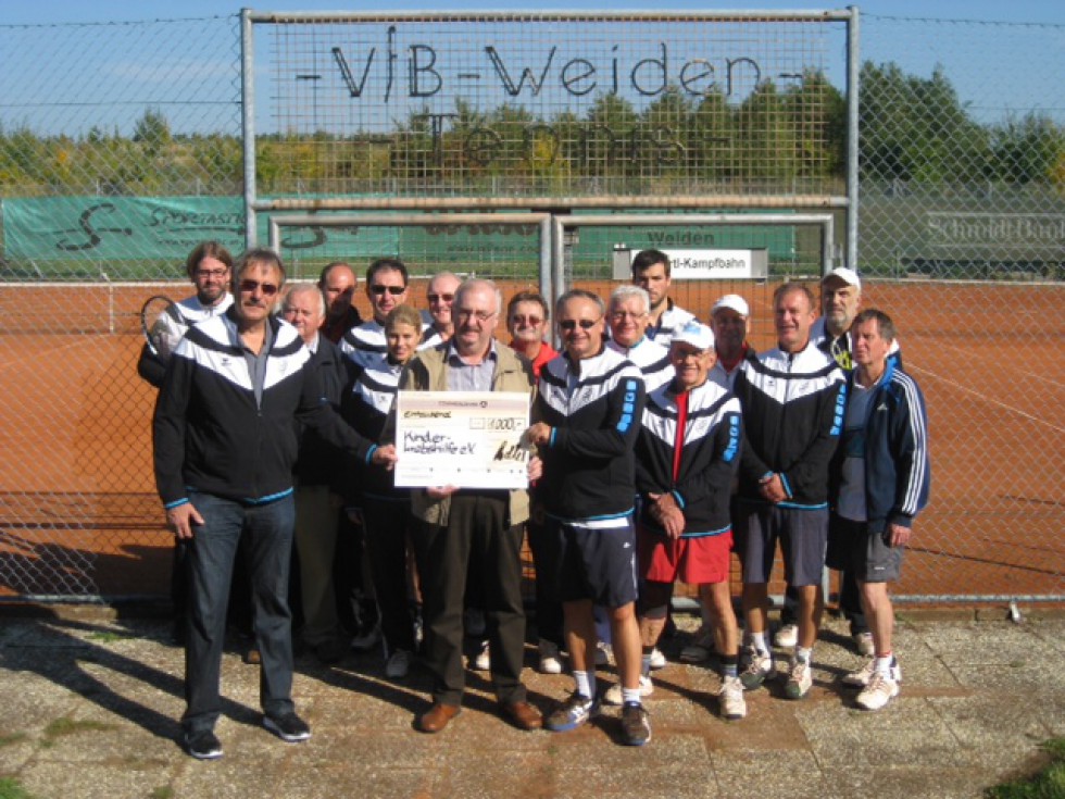 VFB Tennisclub spendet über 1.000 €