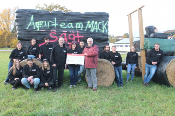 Das Agrar-Team Mack unterstützt die Kinderkrebshilfe Oberpfalz Nord