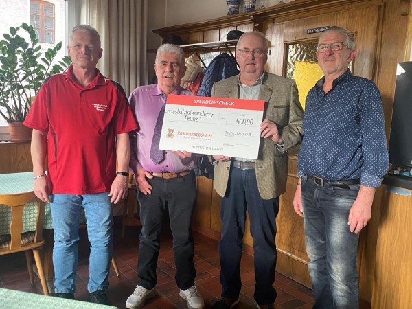 Wanderverein Teunz unterst&uuml;tzt wohlt&auml;tige Zwecke