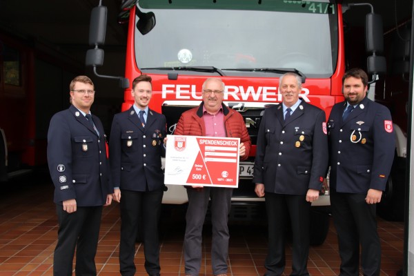 Feuerwehr Pressath spendet an Kinderkrebshilfe in der Region Oberpfalz Nord