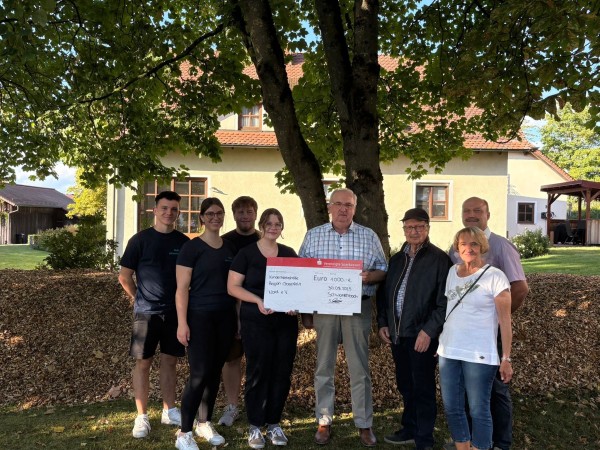 Spendenübergabe der KLJB Schwarzenbach für den guten Zweck