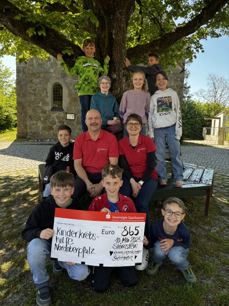 Kommunionkinder aus Störnstein spenden an die Kinderkrebshilfe
