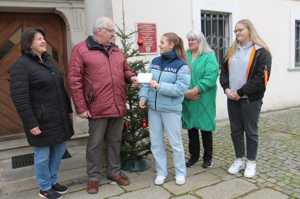 Spende vom Maurer Adventsmarkt Georgenberg