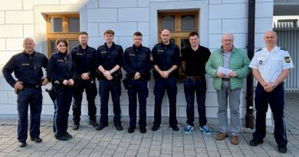 Snacken f&uuml;r den guten Zweck: Polizei Eschenbach unterst&uuml;tzt Kinderkrebshilfe