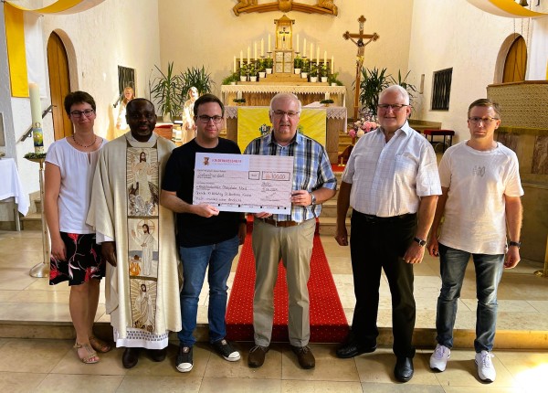 Stullner spenden 1000€ an die Kinderkrebshilfe Oberpfalz Nord