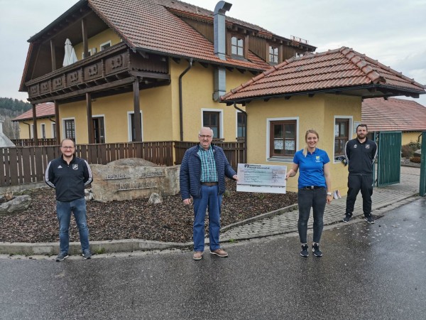 Eslarner erlaufen 1500 Euro für schwerstkranke Kinder