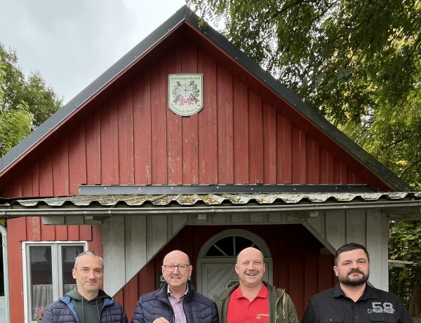 Vereinsauflösung beschert Kinderkrebshilfe großzügige Spende